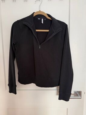 Travis Mathew Black Quarter-Zip Women's Sweater